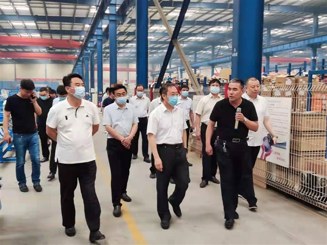 市政協(xié)領(lǐng)導(dǎo)參觀調(diào)研 (28)_Jc.jpg 市政協(xié)領(lǐng)導(dǎo)參觀調(diào)研 (28)_Jc.jpg